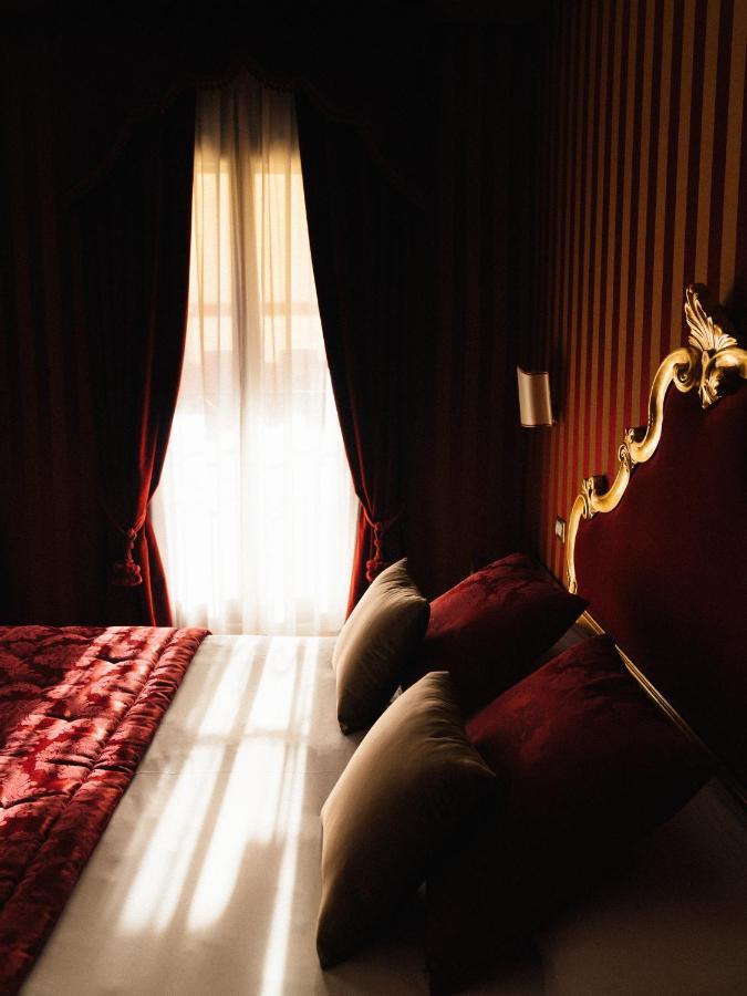 Murano Palace Couette-café 3*