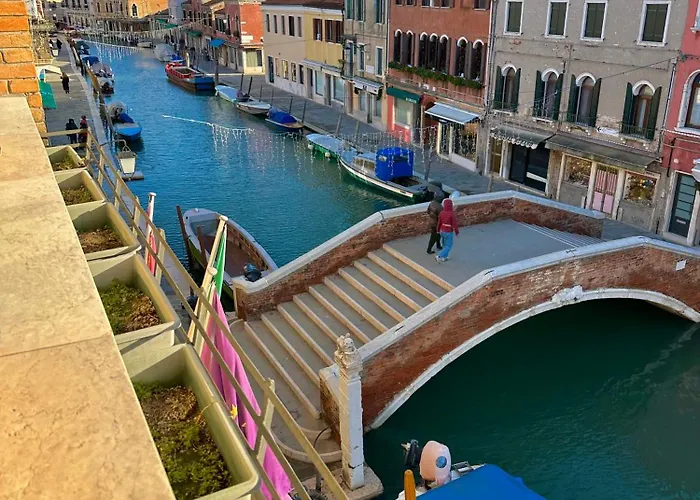 Murano Palace
